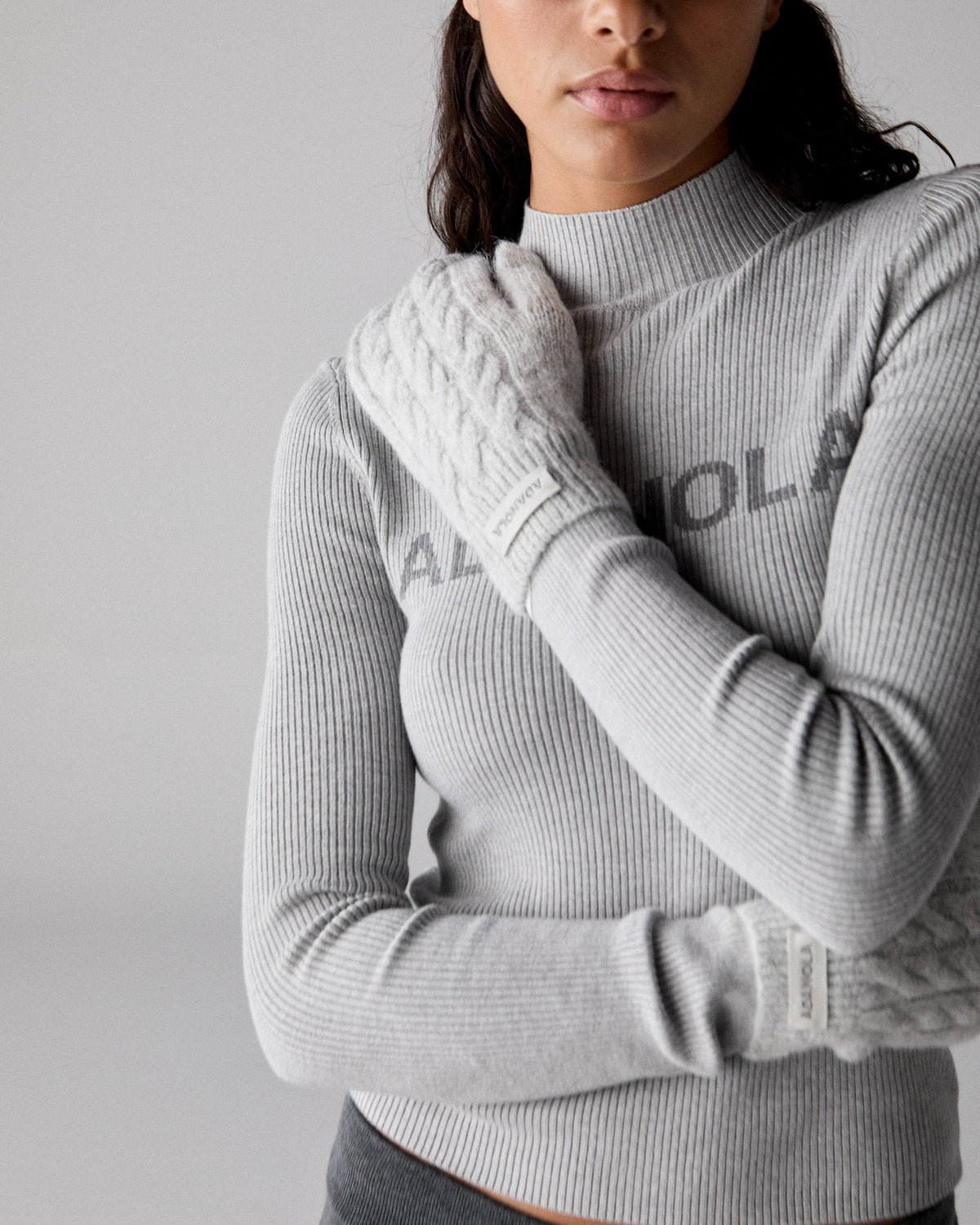 Cable Knit Mittens - Light Grey Melange