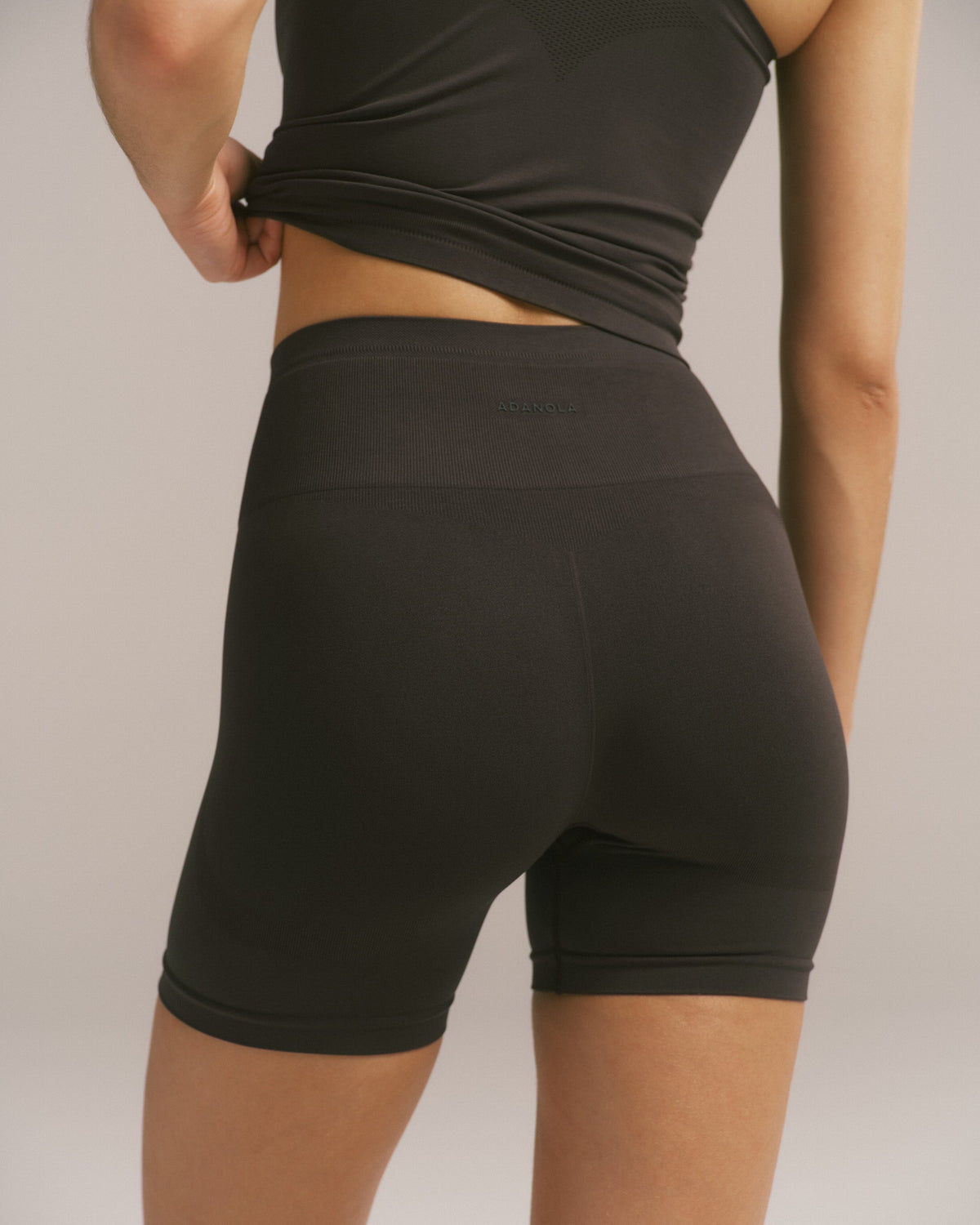 Seamless Crop Shorts - Coffee Bean