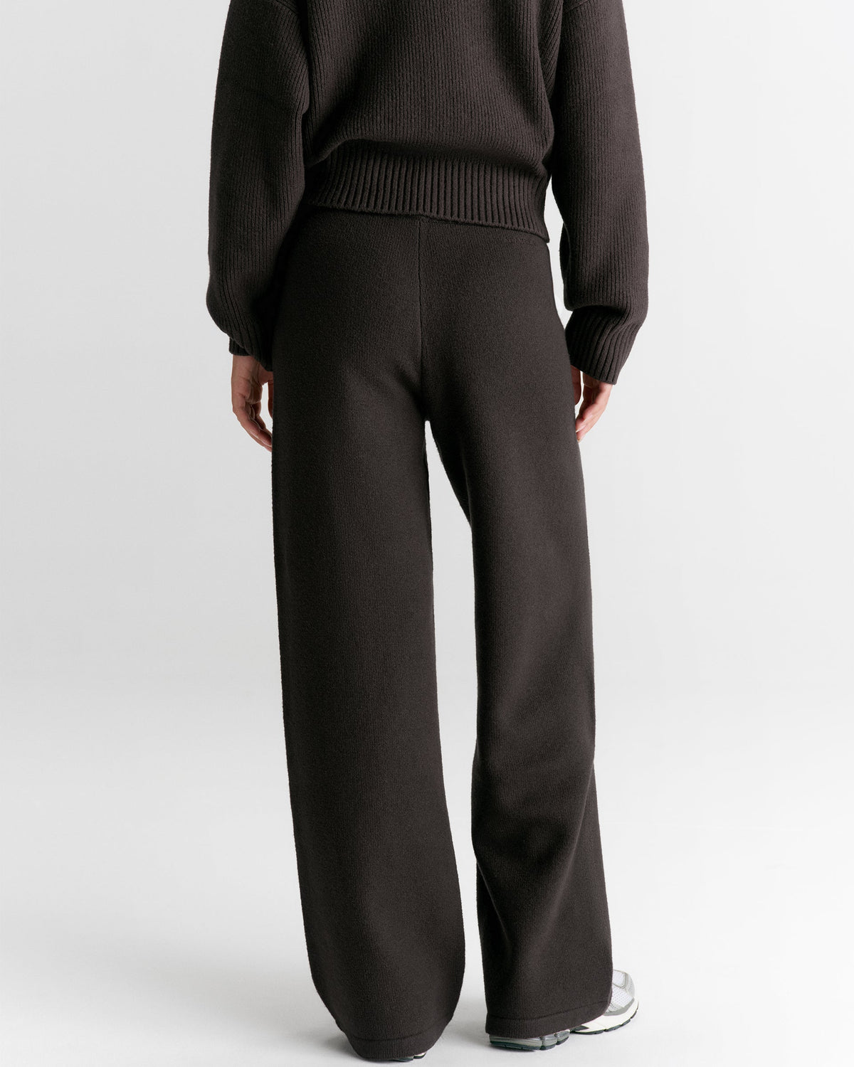 Knit Straight Leg Sweatpants - Coffee Bean