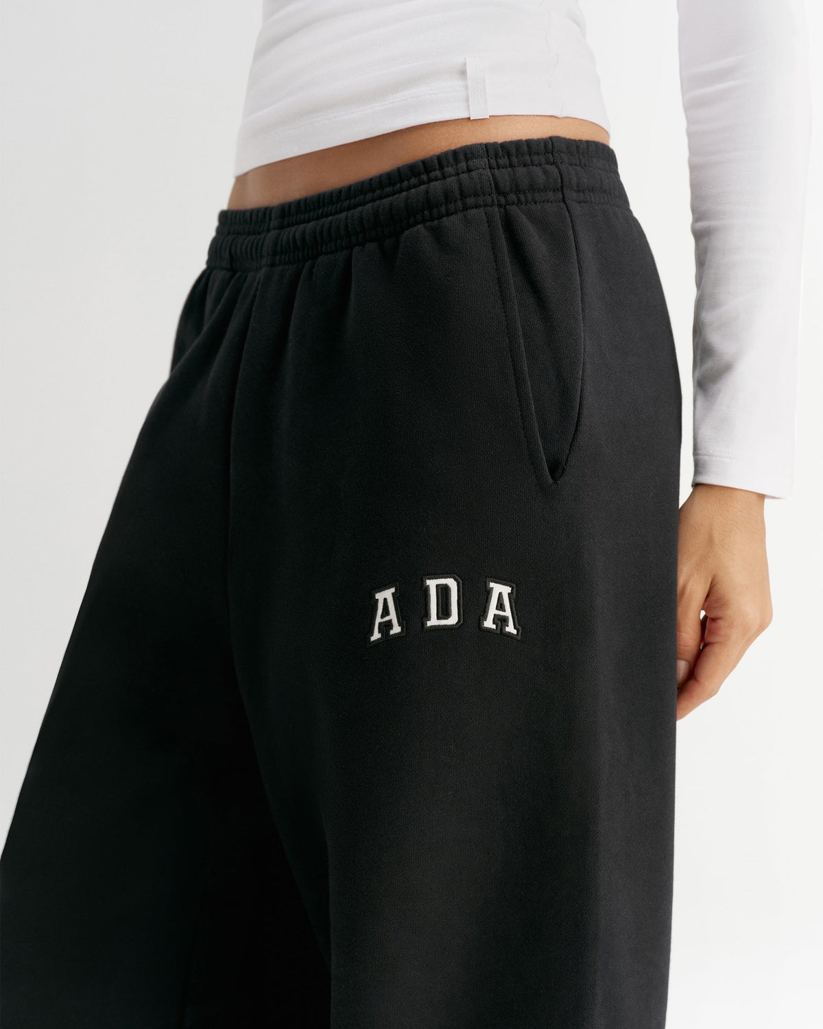 Cuffed Sweatpants - Black