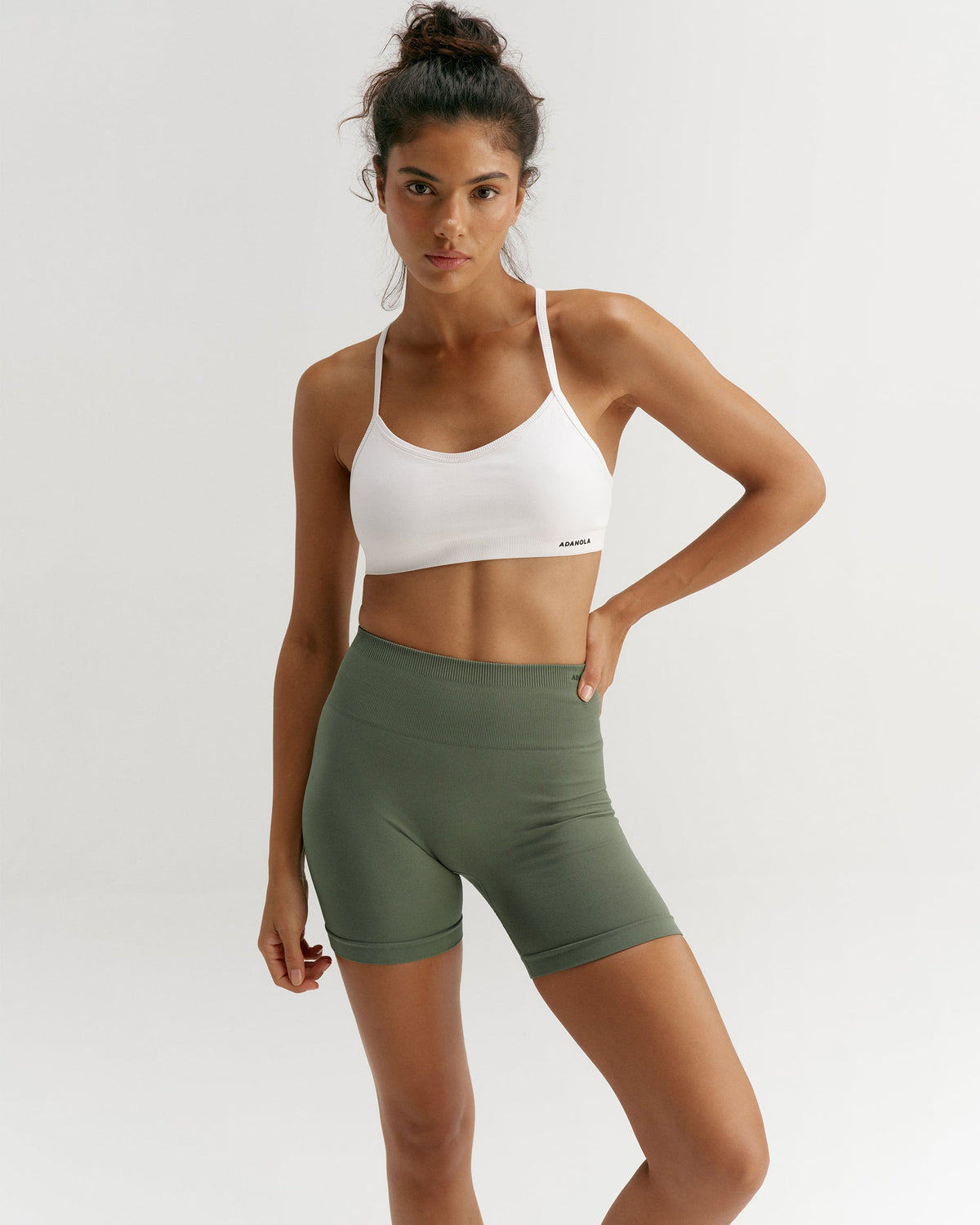 Classic Seamless Cross Back Bra - Warm White
