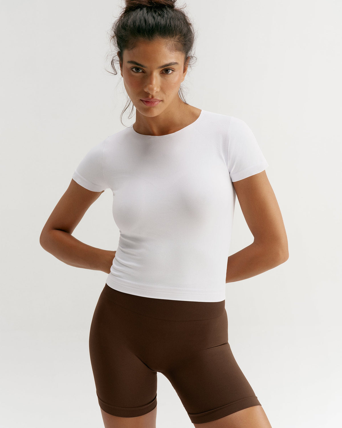 Classic Seamless Crop Shorts - Chocolate Brown