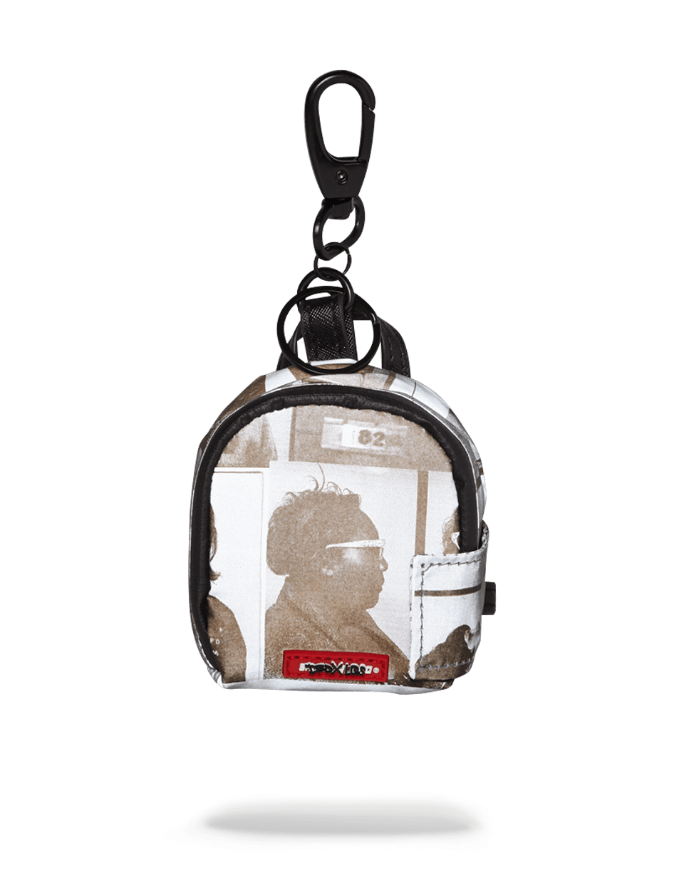 LAQUAN SMITH SCAMMER 3M KEYCHAIN (SMELL PROOF)