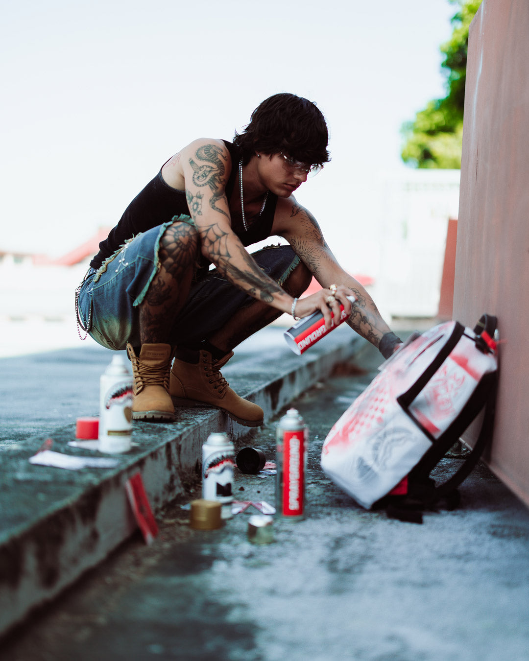 GRAFFITI ARTIST - DESIGN YOUR OWN BACKPACK - 9 STENCILS INCLUDED