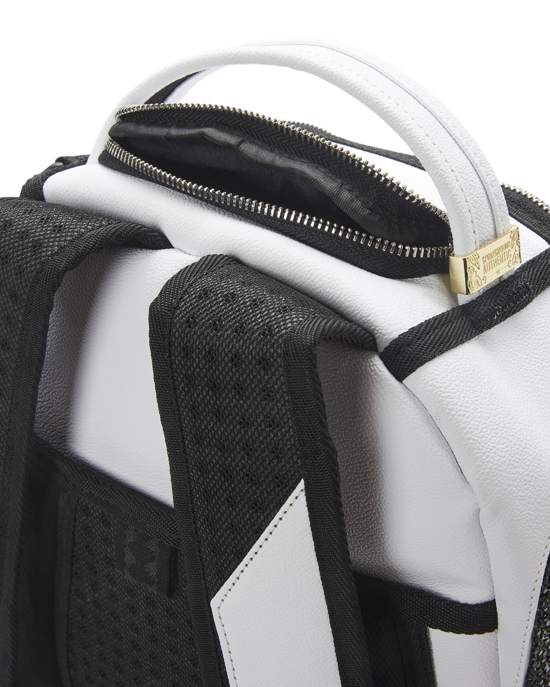 CLEARCUT DLX BACKPACK (WHITE)