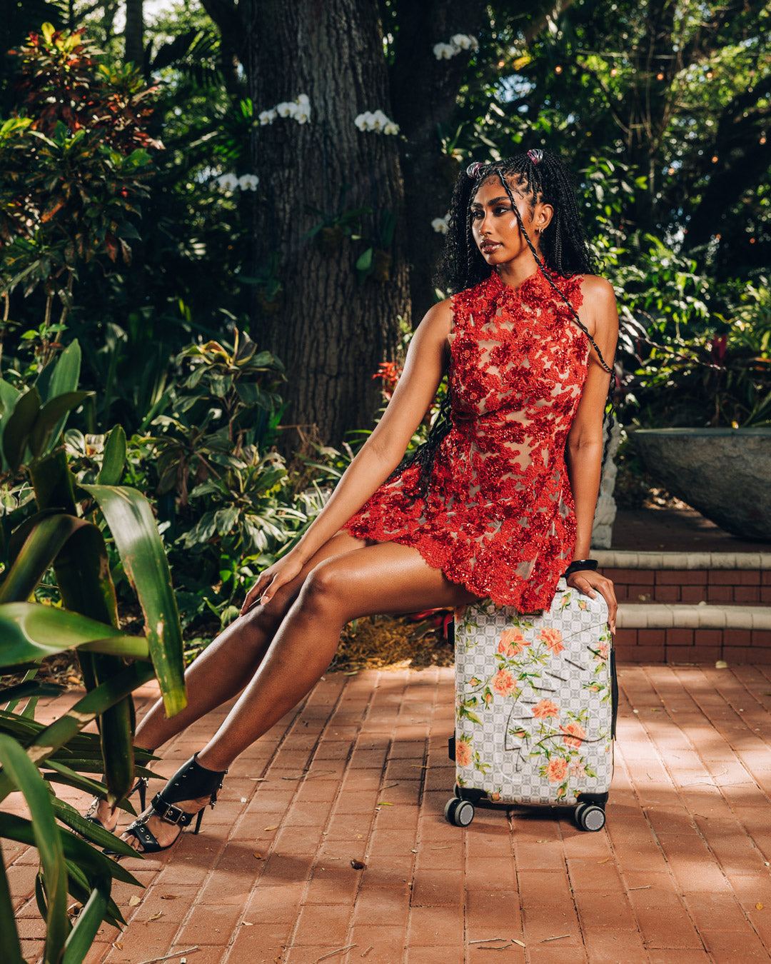 A.I. AFRICAN INTELLIGENCE ELEGANT ENERGY SHARKITECTURE CARRY-ON LUGGAGE - SANDFLOWER COLLAB
