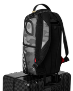 3AM RIPTIDE SHARKNAUTICS HARDSHELL FULL-SIZE LUGGAGE
